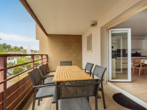 Bel appartement à Ciboure, proche commerces et plage, terrasse, parking et wifi inclus - FR-1-4-691